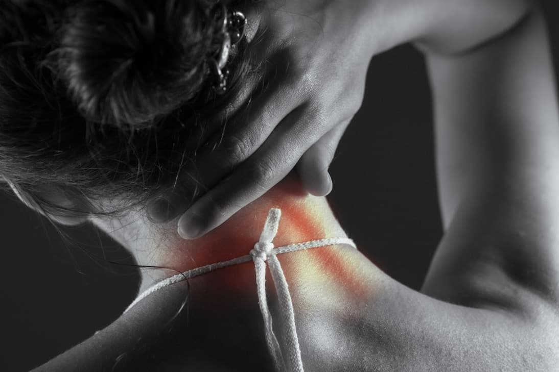 Những lưu ý quan trọng khi điều trị đau vai gáy mãn tính